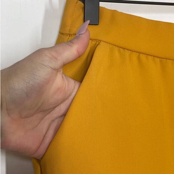 ZARA Legging Women's XS Yellow Mustard Trafaluc Collection Cropped Capri NWOT - Picture 8 of 9